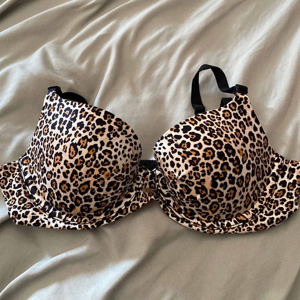 Black fabulous victoria secret bra